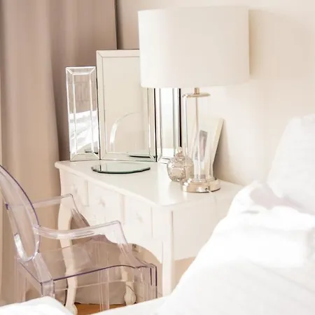 Apartamento Veľký 3-izbový Bratislava-staré Mesto *