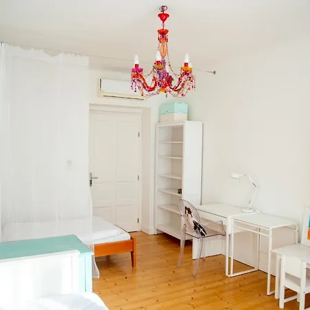 Апартаменты Velky 3-izbovy Bratislava-stare Mesto *