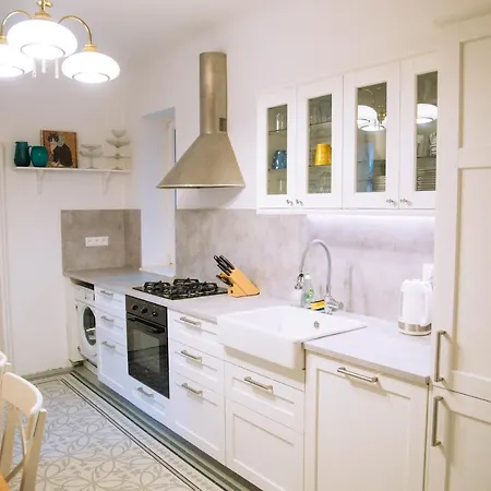 Apartamento Veľký 3-izbový Bratislava-staré Mesto Bratislava