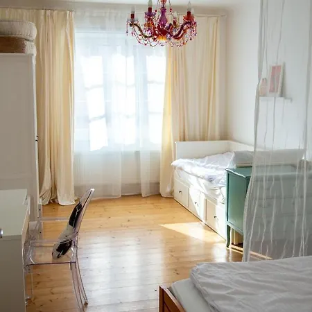 Velky 3-izbovy Bratislava-stare Mesto Апартаменты *