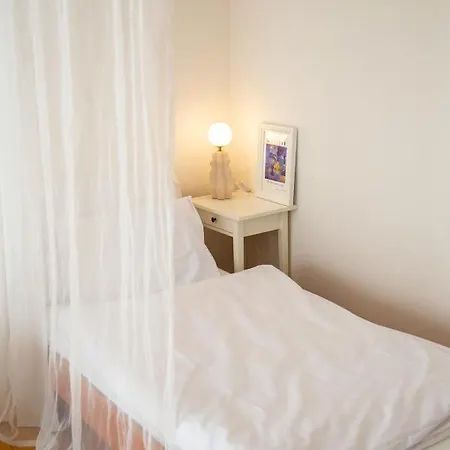 Velky 3-izbovy Bratislava-stare Mesto Апартаменты