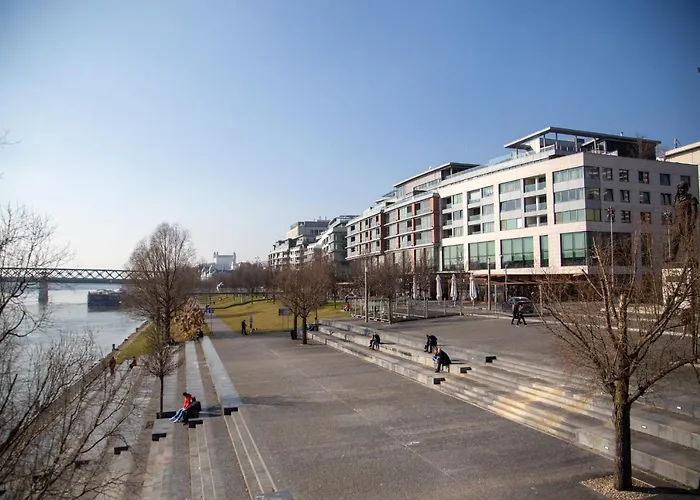 Veľký 3-izbový Bratislava-staré Mesto