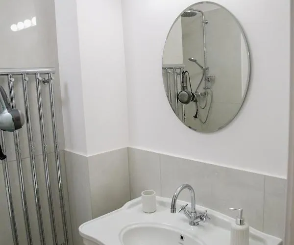 Velky 3-izbovy Bratislava-stare Mesto Apartmán *