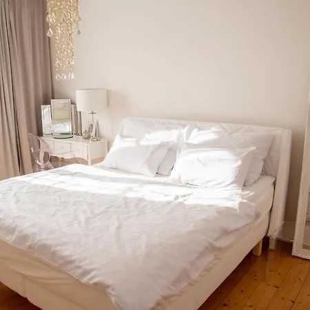 Velky 3-izbovy Bratislava-stare Mesto Lägenhet Bratislava